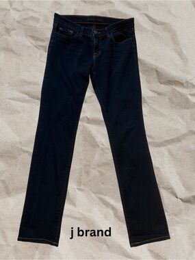 J Brand Cigarette Leg Dark Wash Jeans Size 28 RUNS SMALL